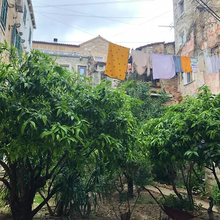 Nono And Nona In Diocletians Palace 스플리트