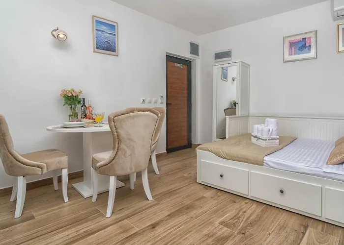 Nono And Nona In Diocletians Palace 아파트