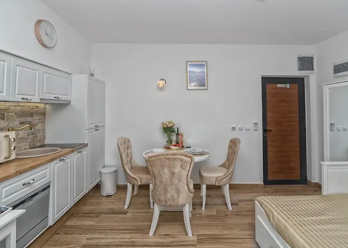 Nono And Nona In Diocletians Palace 아파트