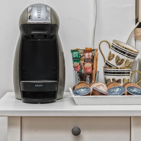 Nono And Nona In Diocletians Palace *