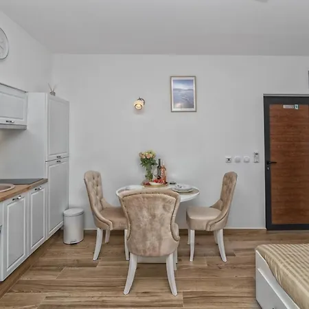 Nono And Nona In Diocletians Palace Apartamento